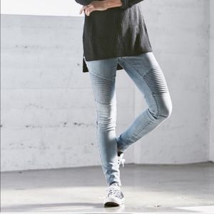 Bullhead Moto Low Rise Jeans